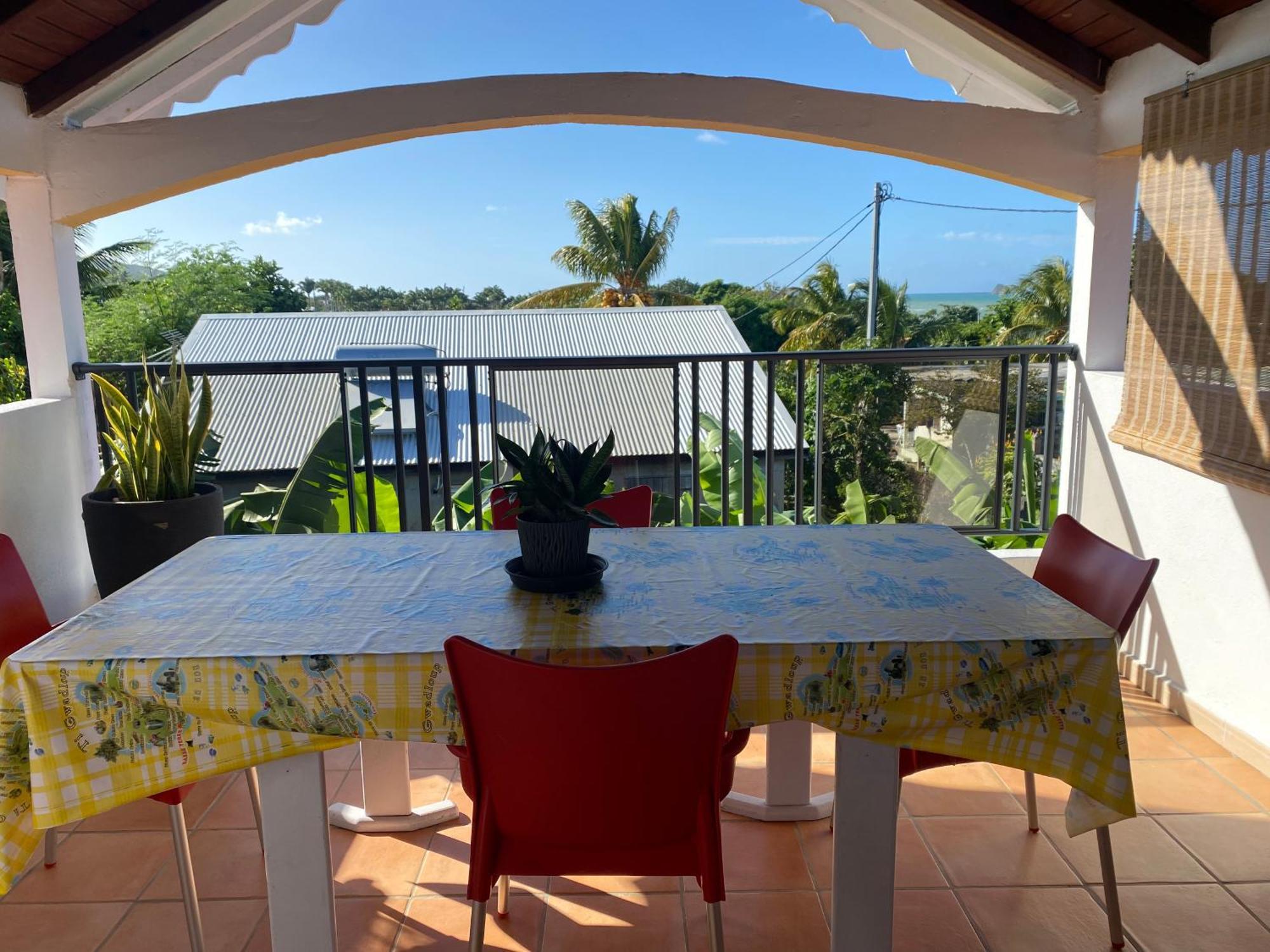 Chez Soul~Etage Entier Avec Vue Sur Mer Sainte-Rose Dış mekan fotoğraf